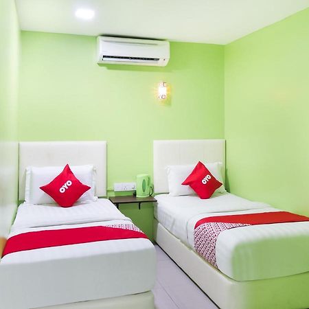 Oyo 89665 Royale City Hotel Sepang Zewnętrze zdjęcie