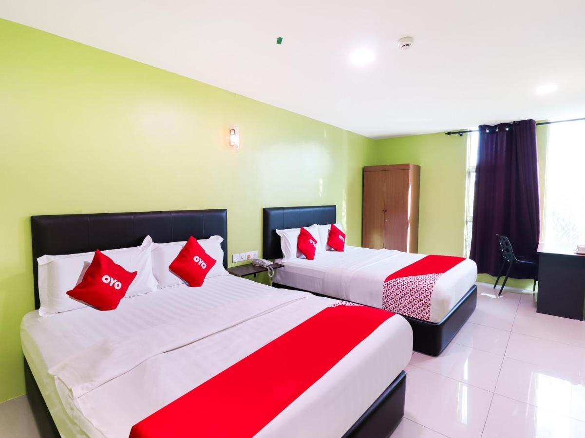 Oyo 89665 Royale City Hotel Sepang Zewnętrze zdjęcie