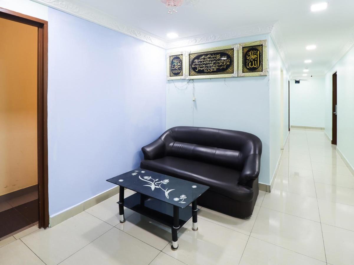 Oyo 89665 Royale City Hotel Sepang Zewnętrze zdjęcie