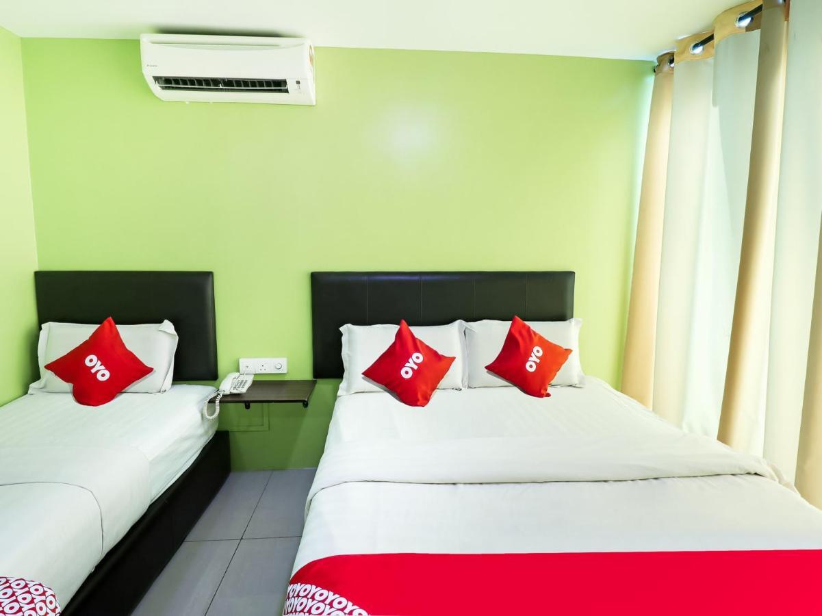 Oyo 89665 Royale City Hotel Sepang Zewnętrze zdjęcie