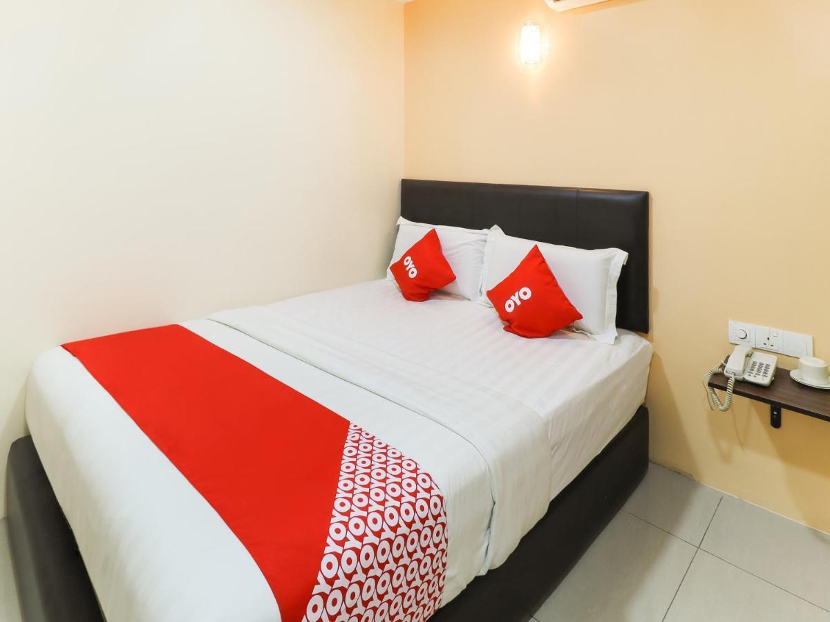 Oyo 89665 Royale City Hotel Sepang Zewnętrze zdjęcie